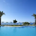 Dimitra & منتجع 5*