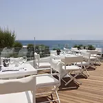 منتجع Dimitra &