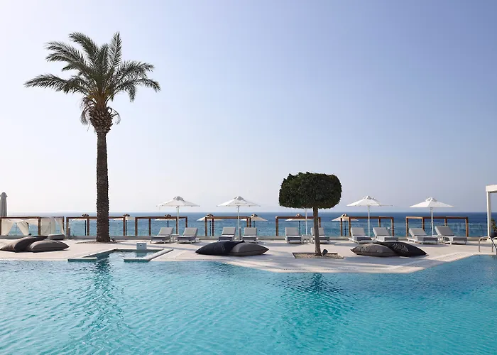 Semesteranläggning (resort) Dimitra & 5*