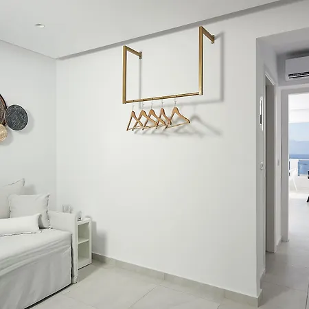 Dimitra &