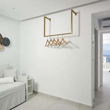 Dimitra &