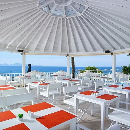 Dimitra Hotel&suites Ágios Fokás