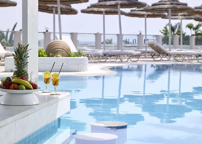 Dimitra & Ágios Fokás